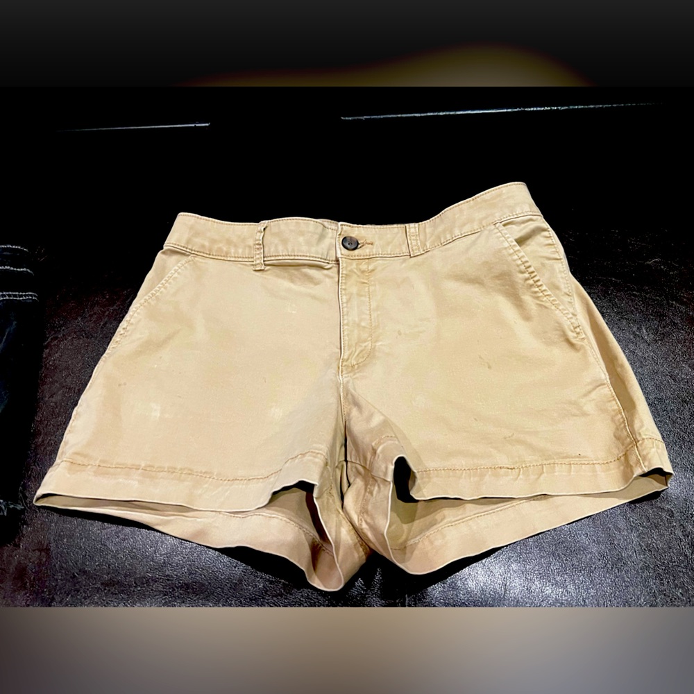 Gap Khaki Shorts Tall